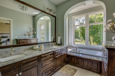 Stylish Vanity and Fixtures